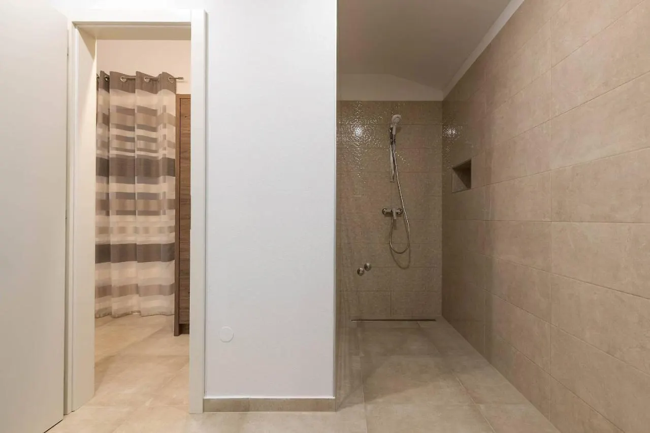 Holiday House Luca Porec