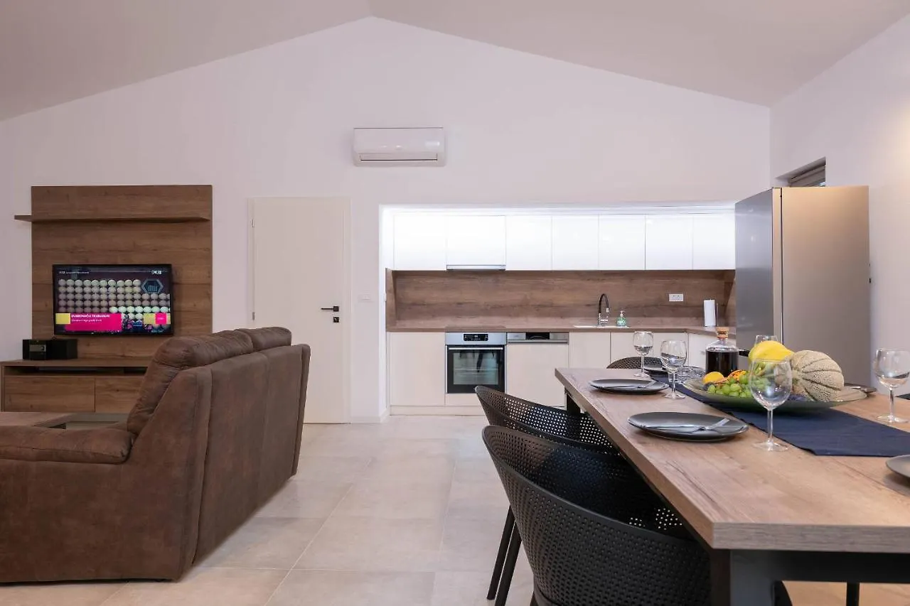 Holiday House Luca Porec