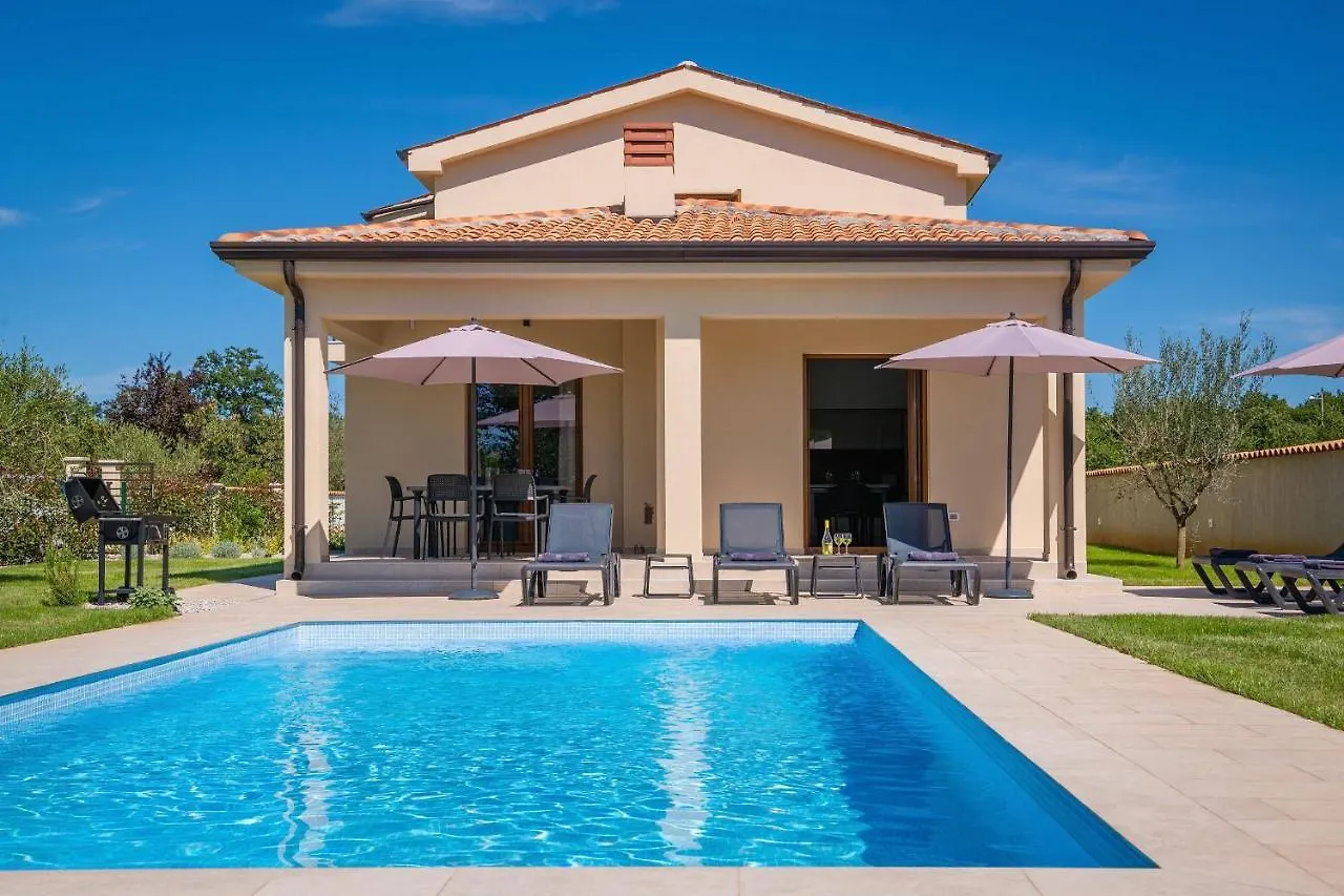 Holiday House Luca Porec Croatia