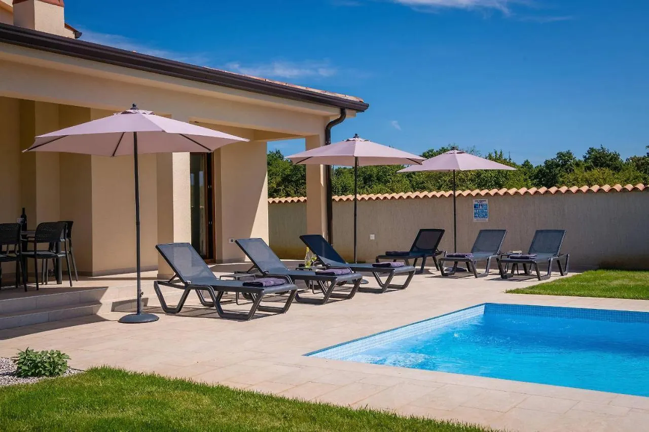 Holiday House Luca Porec Holiday home