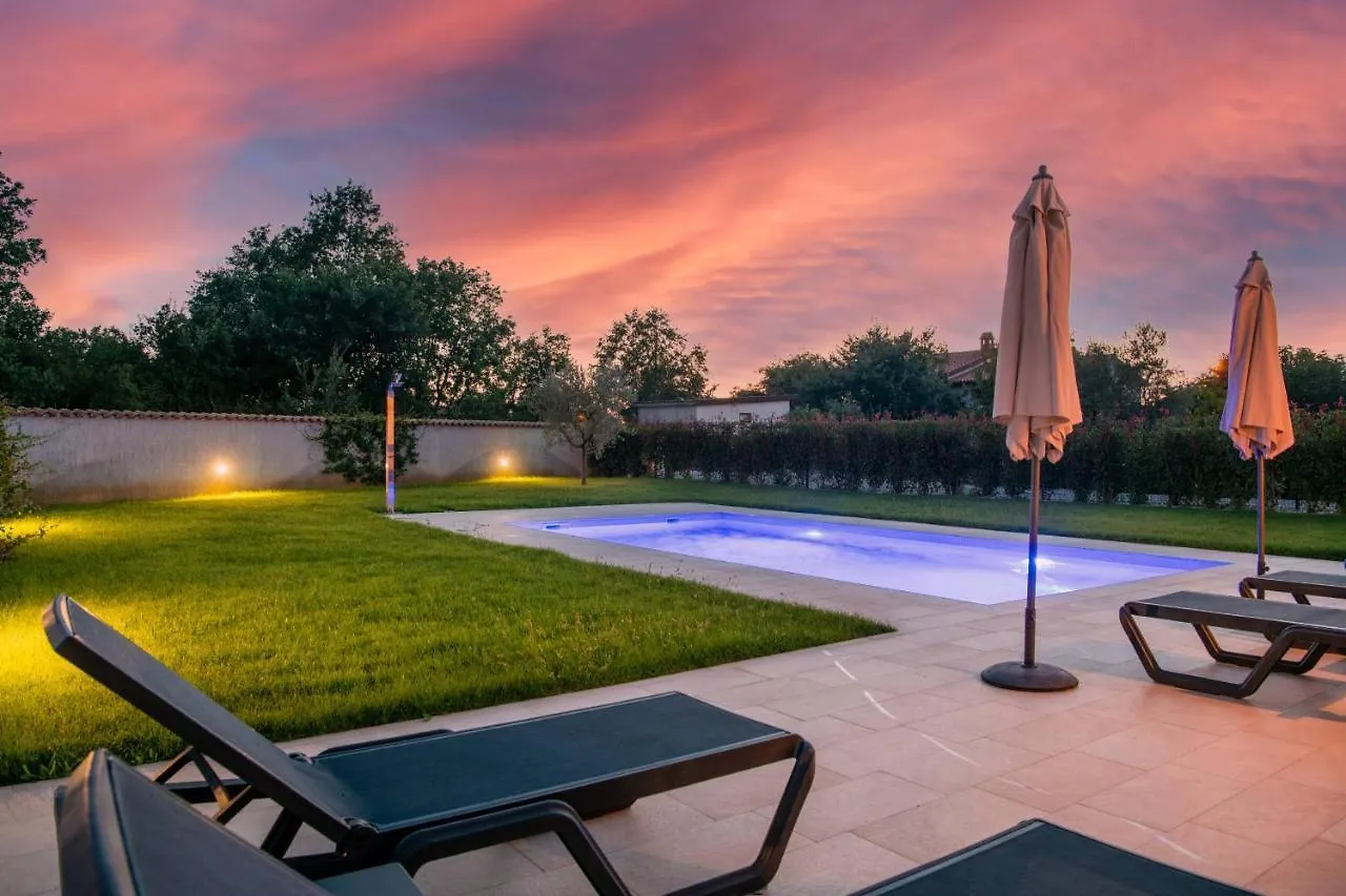Holiday House Luca Porec